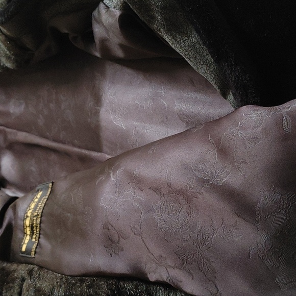 Vtg Black Faux Fur Long Coat Size 10 - Picture 10 of 15